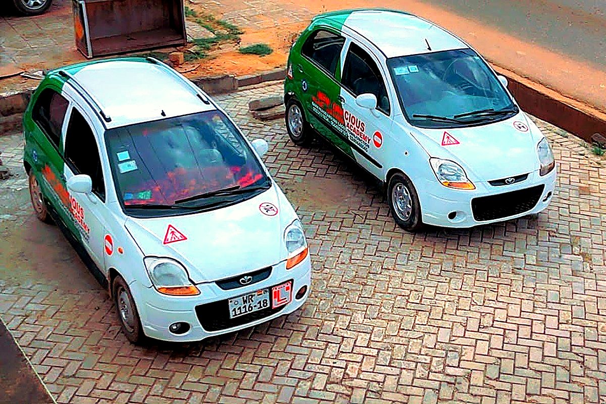 Two Gracious Pearl training cars seen from above